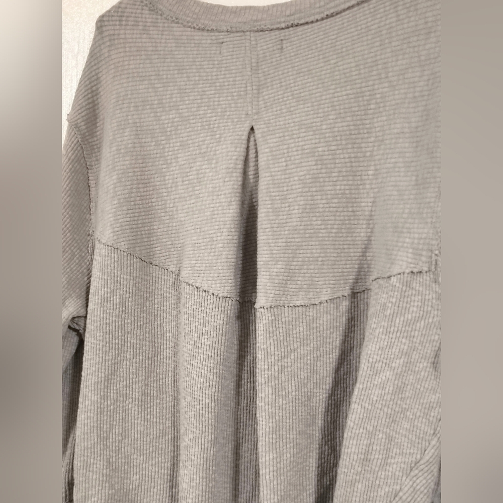 Free People OG Long Sleeve Thermal Top Gray Women's Medium Oversized Relaxed - Picture 5 of 11